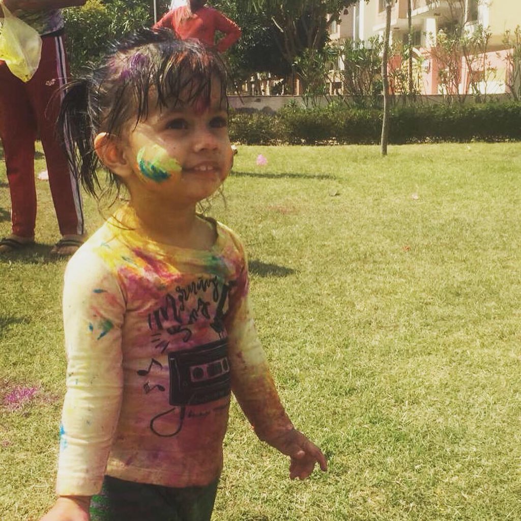 niasjournal's tweet photo. Happy Holi Everyone.. love all the colours, people and masti...
#lategram #happyholi #coloursoflife #niasjournal #holifun #instaholi https://t.co/wDFsTWSxPQ