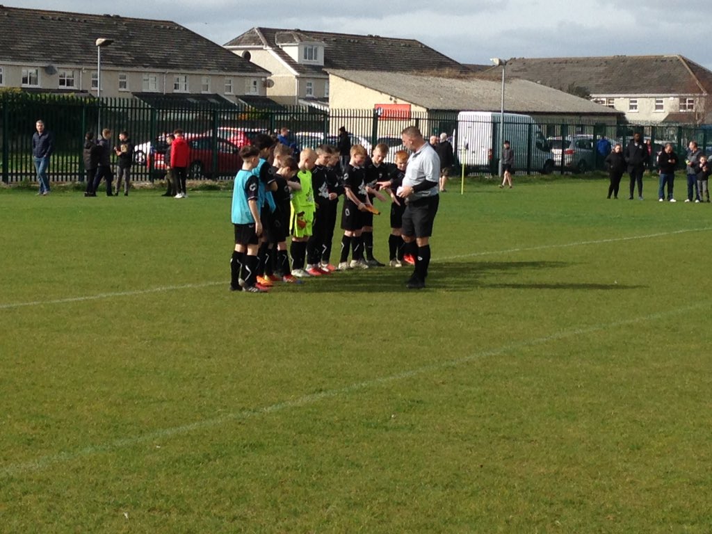 TallaghtTownAFC's tweet photo. Kick off imminent. Good luck to both teams. @MervueUnitedAFC https://t.co/WWMPWlmzKl