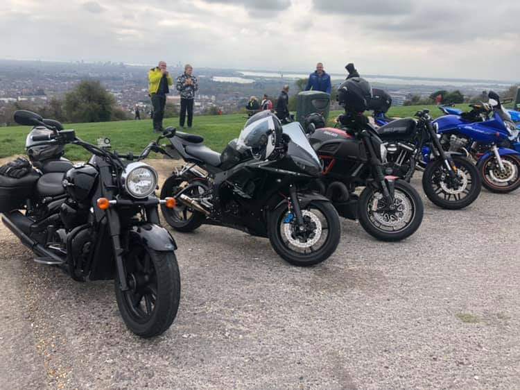 ForsakenMcc's tweet photo. Bikes out on a mild and cloudy day, hurry up summer #fg67 #brotherhood #SOCIISARDENT #bikelife #ukbikelife #DUCATI #harleydavidson #Honda #YAMAHA #victory #suzuki  #Weathercloud #feelthebreeze https://t.co/evZVKKxveG