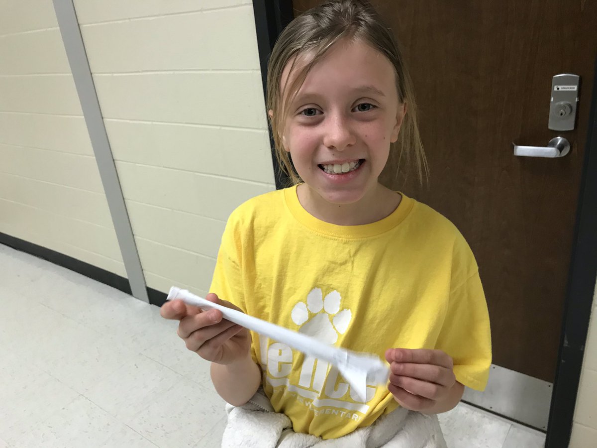 JenniferAGates's tweet photo. #paperrockets #team #OTOGSS #scienceOlympiad @gascioly @STEMCobb #stemcobb @jlh4224 @scoutshouse1 @ReneeGarriss @whitspooner #TeamMVES @MtnViewES #LoveToSTEMHere https://t.co/QF8QiWEnIp
