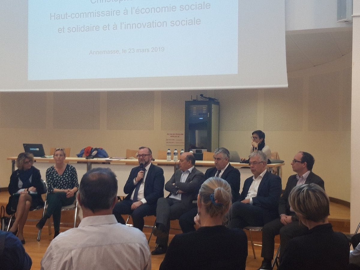 FredericKhadri's tweet photo. Rencontre des acteurs de l'ESS aujourd'hui à Annemasse avec l'intervention de @ItierCh et la présentation de la candidature @LeFrenchImpact Genevois Français animée par #InnoVales https://t.co/uteQgJGrby