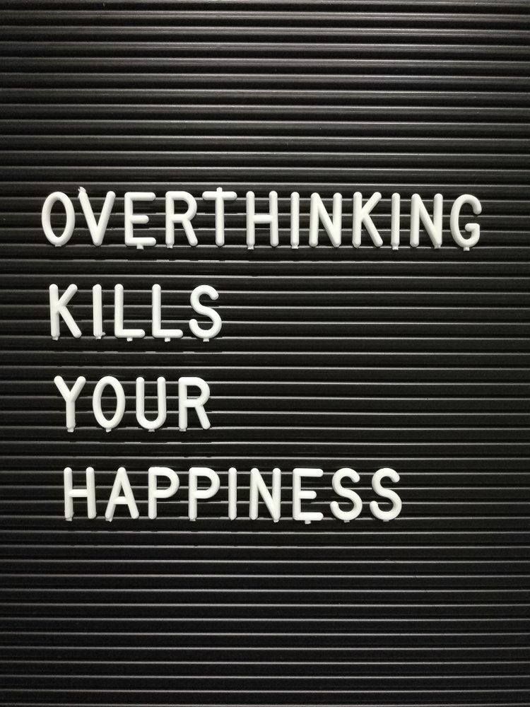 AnswersToHealth's tweet image. Overthinking will destroy your mood. Breathe and let go