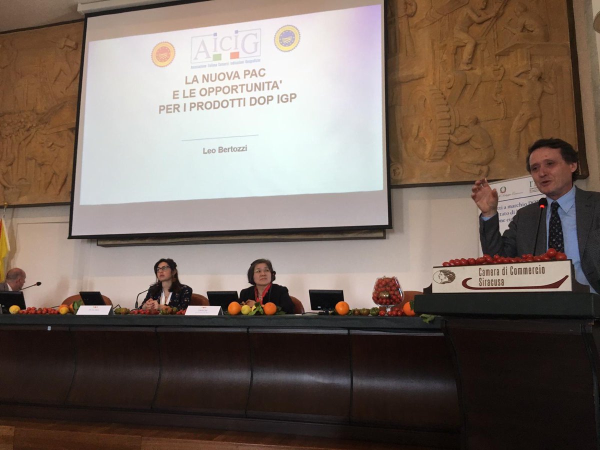 Da Tokio a Siracusa una delegazione giapponese per scoprire i territori dove nascono i limoni di Siracusa IGP, le arance rosse siciliane IGP e i pomodori di Pachino IGP.
