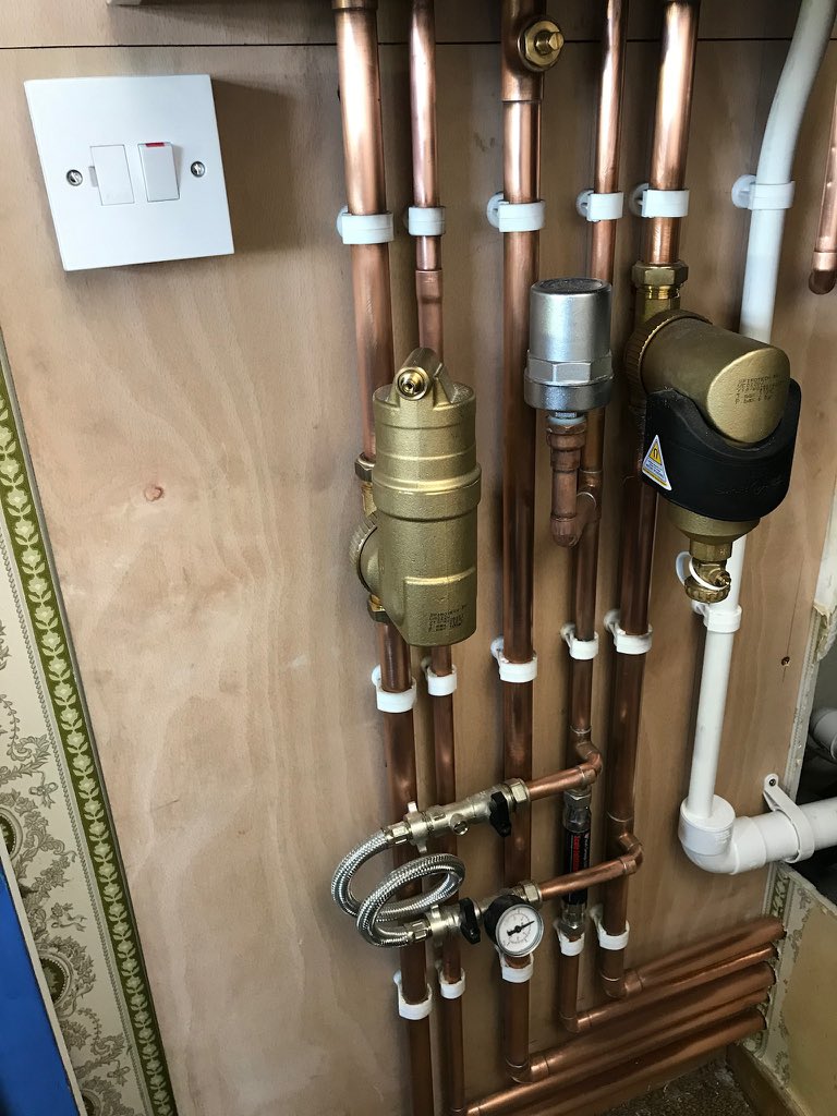 IanPlumbing 🍺 tweet media