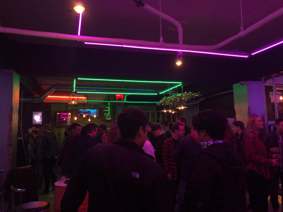 therealDSL's tweet photo. Draft party underway! @oldskool05 https://t.co/vyBdupUvBi