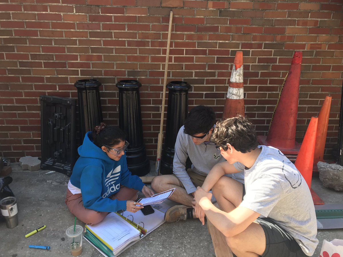 team3164's tweet photo. A little safety learning session on our last Saturday before the SoFlo regional! #SafetyFirst #FIRSTLAUNCH2019 #OMGrobots https://t.co/D1J954AH9L