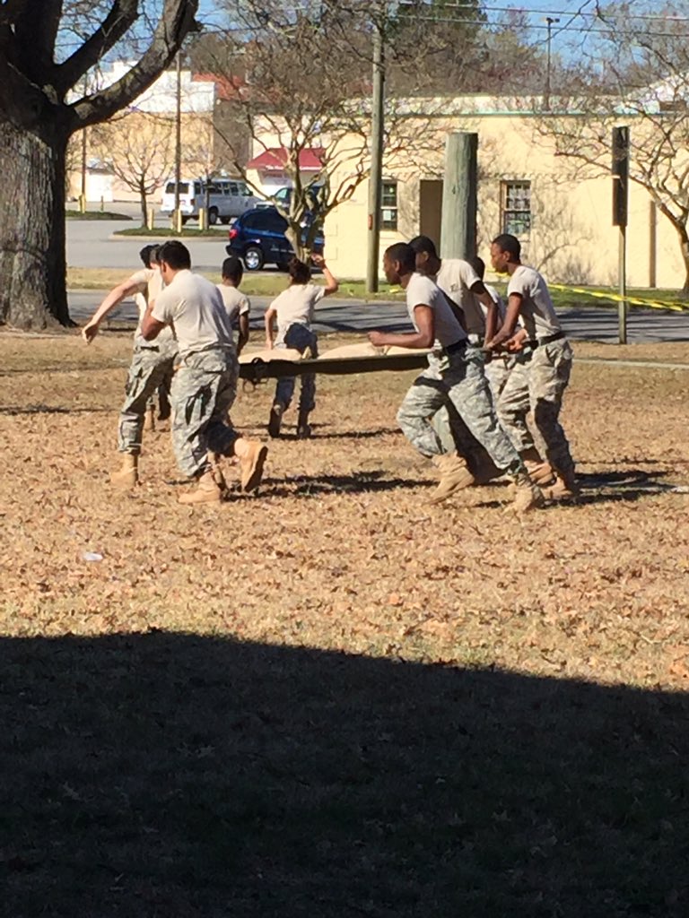 LedfordWm's tweet photo. ACES Raider Team getting it done this chilly morning. https://t.co/tIX3YLAGi2