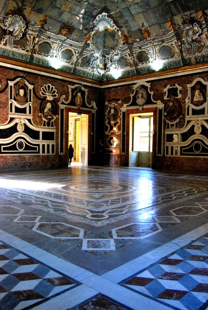 viaggimperfetti's tweet photo. Conoscete #Bagheria e le storiche ville settecentesche in cui l'aristocrazia palermitana amava soggiornare? Domani, alla scoperta di #VillaButera e #VillaPalagonia con #Siciliando
https://t.co/A8oOlMXN62 https://t.co/VlV3hd2X2J