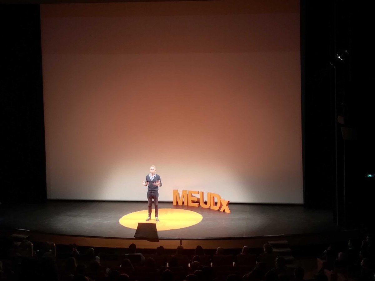 PayByPhone's tweet photo. #PayByPhone est partenaire de la conférence évènement #MEUDx "Osez Entreprendre" : partagez les expériences d'entrepreneurs passionnés et venez nous rencontrer au centre d'art et de culture de #Meudon jusqu'à 18h @VilledeMeudon @MeudonValley https://t.co/WctBTpXTNn