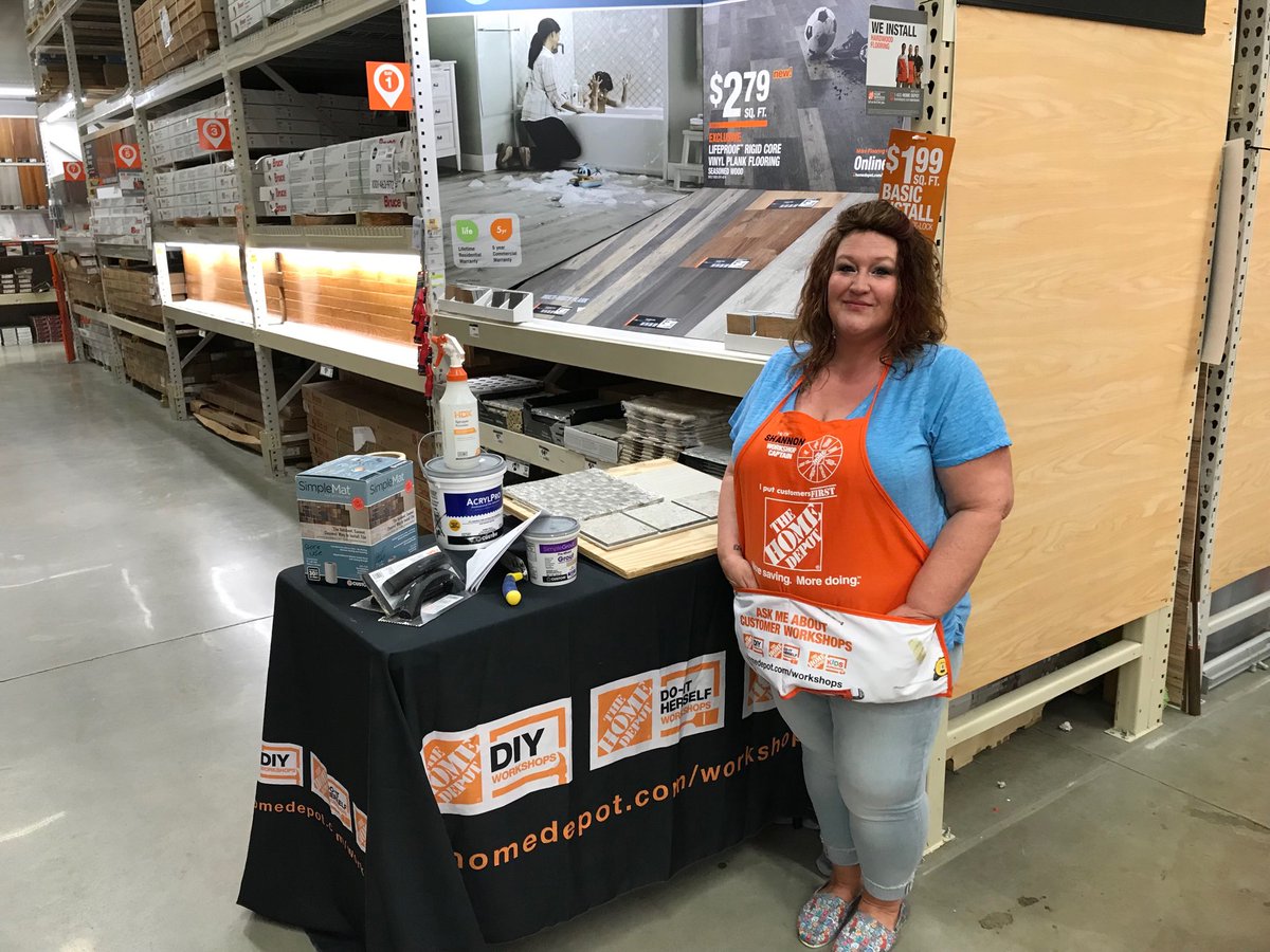 Shannon gearing up for today’s “Do It Yourself” Workshop!