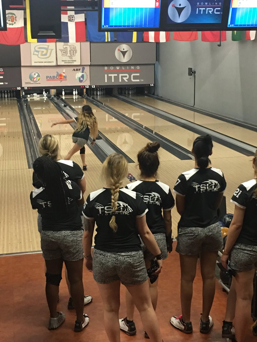 USBC's tweet photo. LIVE NOW: Double-elimination match play at @theswac Bowling Championship is underway at the @BowlingITRC. Watch live coverage of all five rounds today on https://t.co/gs2oNY5XwS.

#SWACBowling #AFutureForTheSport https://t.co/XTF1f50OFj