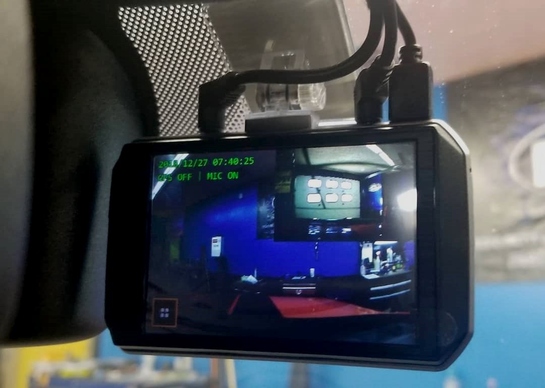 Hartfordstereo's tweet photo. Protect your ride front and back with a front a rear dash cam. Even when your vehicle is off we will record incidents that happen. We also ALWAYS only use high quality video that is allowed to be used in court for evidence if its ever needed.  #dontcutyourselfshort #dashcam #prot https://t.co/jz2ohjvXVF