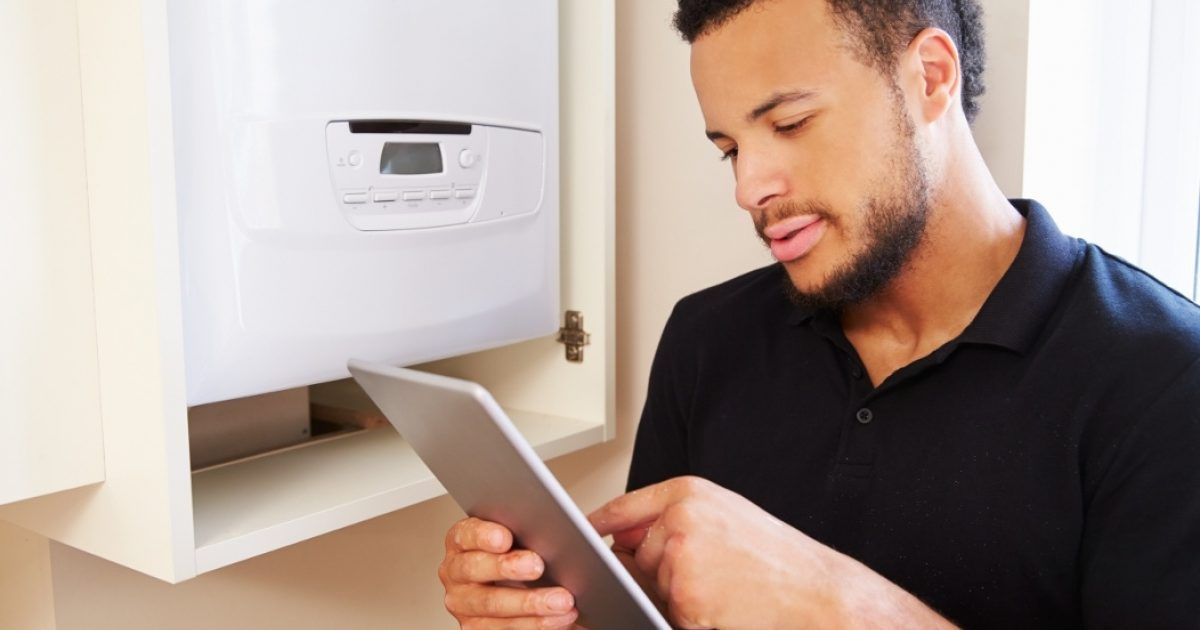_SmartHeating's tweet image. If you have a #gas boiler powering your home, you need to make sure you #service it every year. Here are 4 reasons why: buff.ly/2Ctgkn7