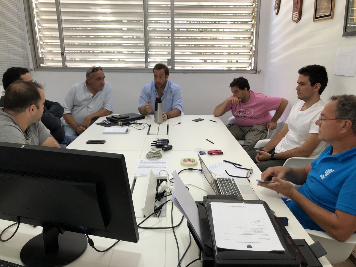 nachoinchausti's tweet photo. Por un lado, finalización de los cursos de Leading Rugby y Coaching Nivel II. Por otro lado comienzo del curso de Match Commissioner #SuperWeek2019 #UruguaySeCapacita https://t.co/heEVYFj64H