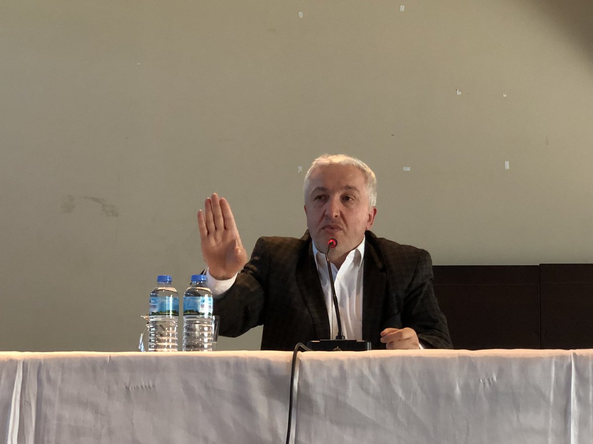 İzmir’deki söyleşimize yoğun ilgi gösteren tüm kardeşlerime teşekkür ve dua ediyorum.