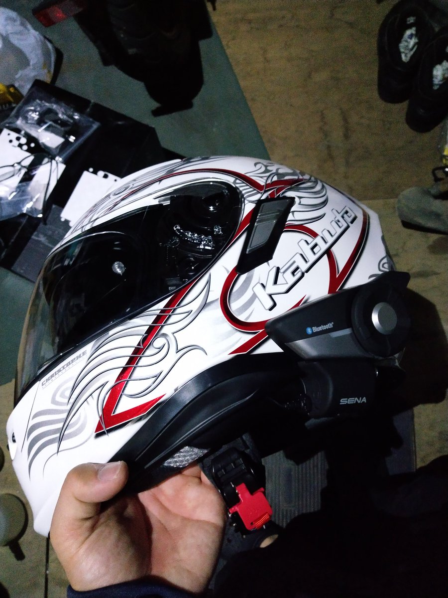 tane_gsr750's tweet image. 人生初のフルフェイス！
今まではメガネかけてるから便利なシステムヘルメットでした😄
これからツーリングが楽しみです( *´艸)
#OGK
#KAMUI2
#SENA
#20S EVO