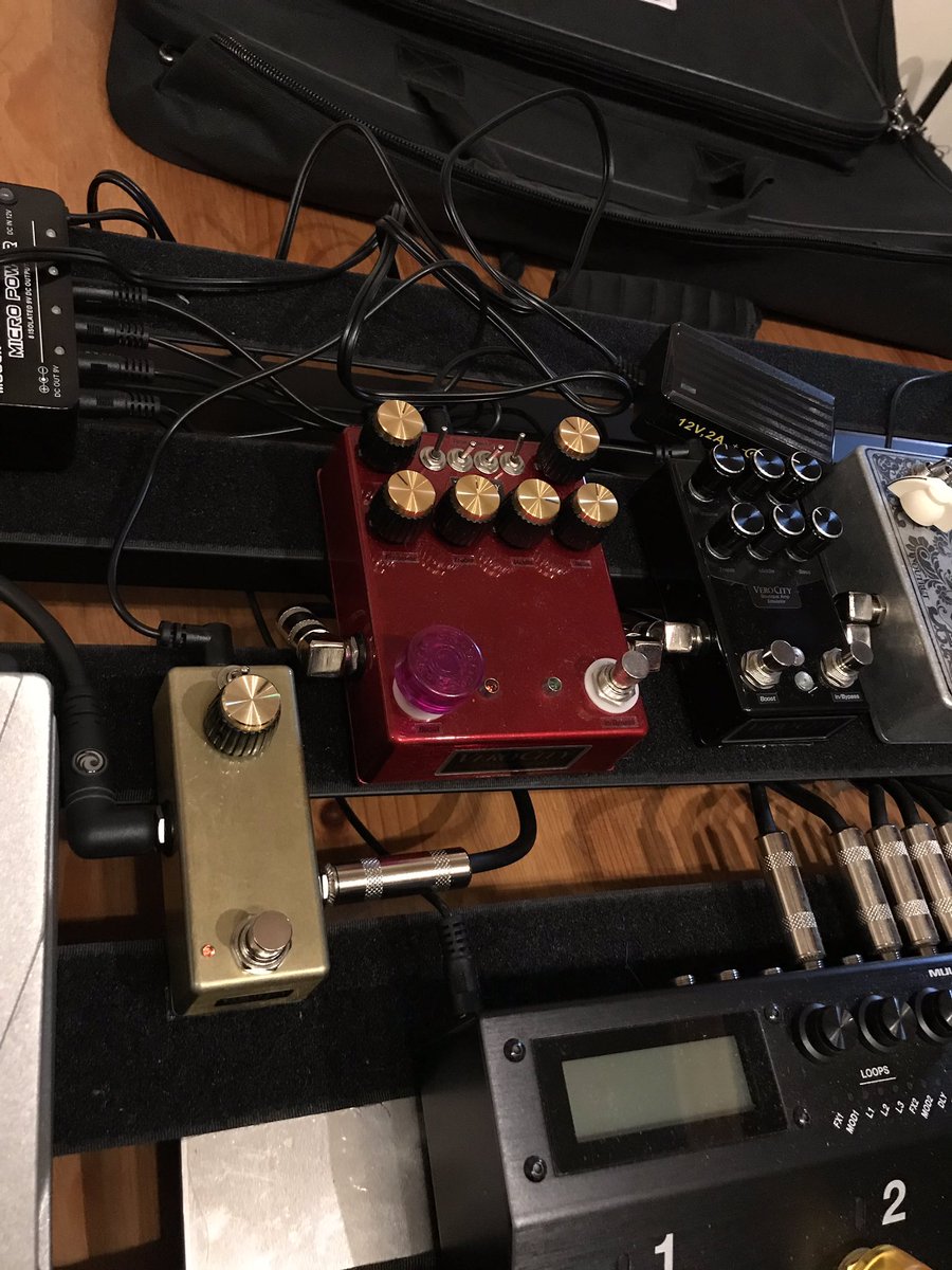 shigeruforce's tweet photo. 昨日届いてた
new gear
VeroCity の High-gain expander
これめっちゃ良いは!!
#VeroCity #EffectsPedal #Highgainexpander https://t.co/TGGOzhHLf0
