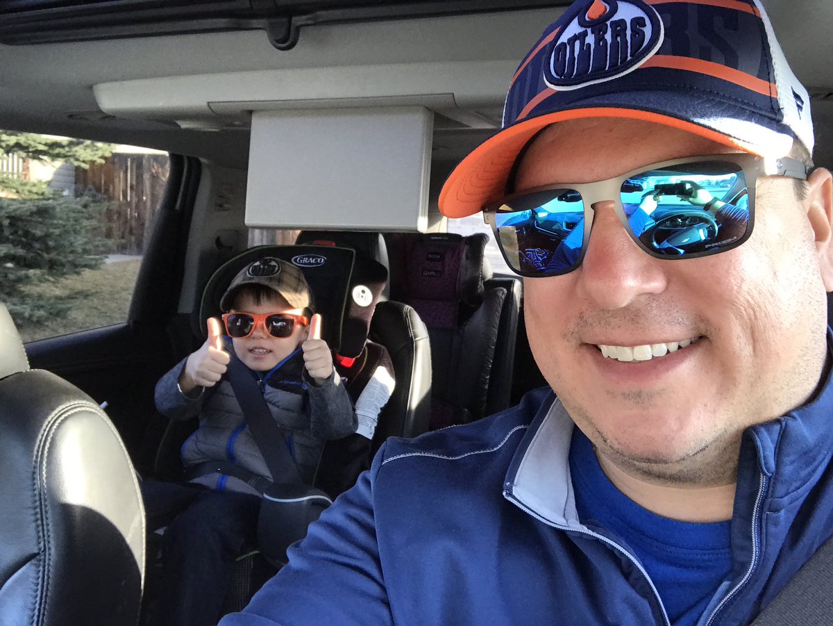 Wi_dds's tweet photo. Making the trip up QE2 to cheer on the @EdmontonOilers at @RogersPlace this afternoon, #LetsGoOilers !! https://t.co/wqlvtOJvz3