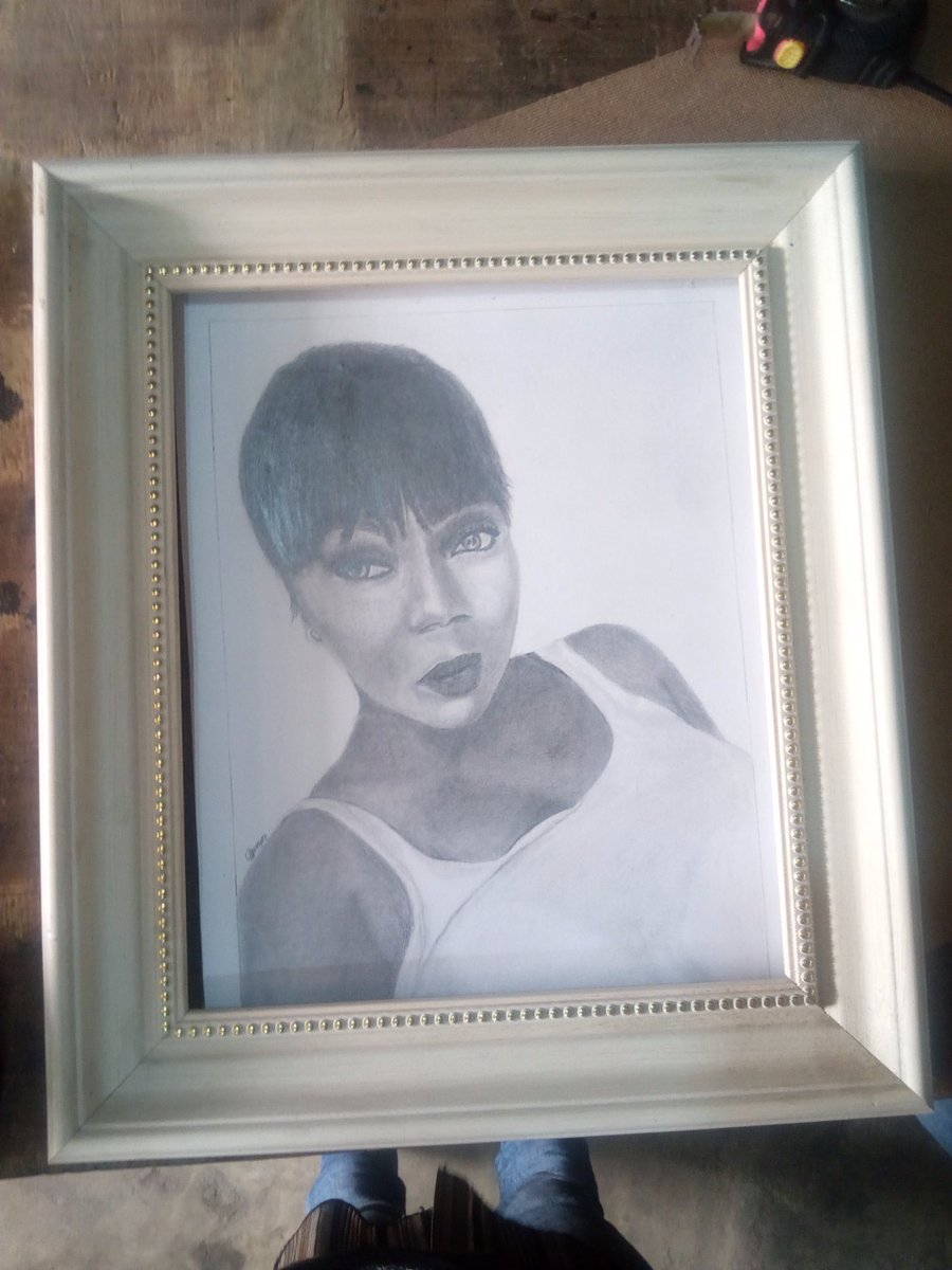 Iam_MimiNation's tweet photo. It's been a while...
Here's a peek into some recent works.
Delivery of artworks to any location is possible, just shoot your shot!😊
I await your orders!💜 Thanks.
#UnitedAfricanCreatives 
#WeAreNigerianCreatives 
#art https://t.co/tfNfjV9ukw