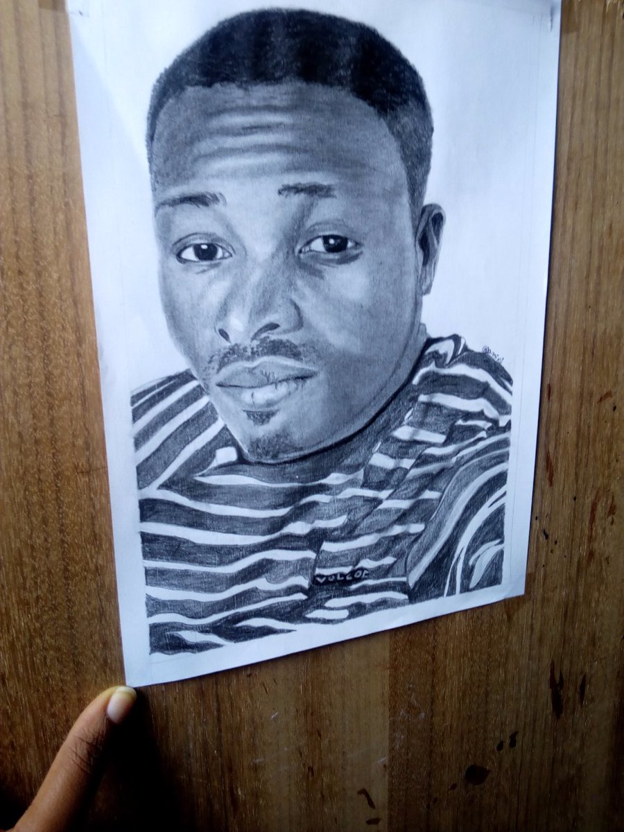 Iam_MimiNation's tweet photo. It's been a while...
Here's a peek into some recent works.
Delivery of artworks to any location is possible, just shoot your shot!😊
I await your orders!💜 Thanks.
#UnitedAfricanCreatives 
#WeAreNigerianCreatives 
#art https://t.co/tfNfjV9ukw