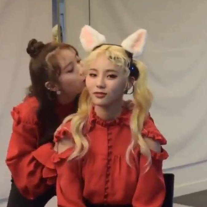 loonalowq's tweet photo. ‒ [#] ꒰ #jinsoul (ft. #yeojin) // #loona x #ysscom ꒱

 ♡ ˎˊ https://t.co/cBusJTOxAP