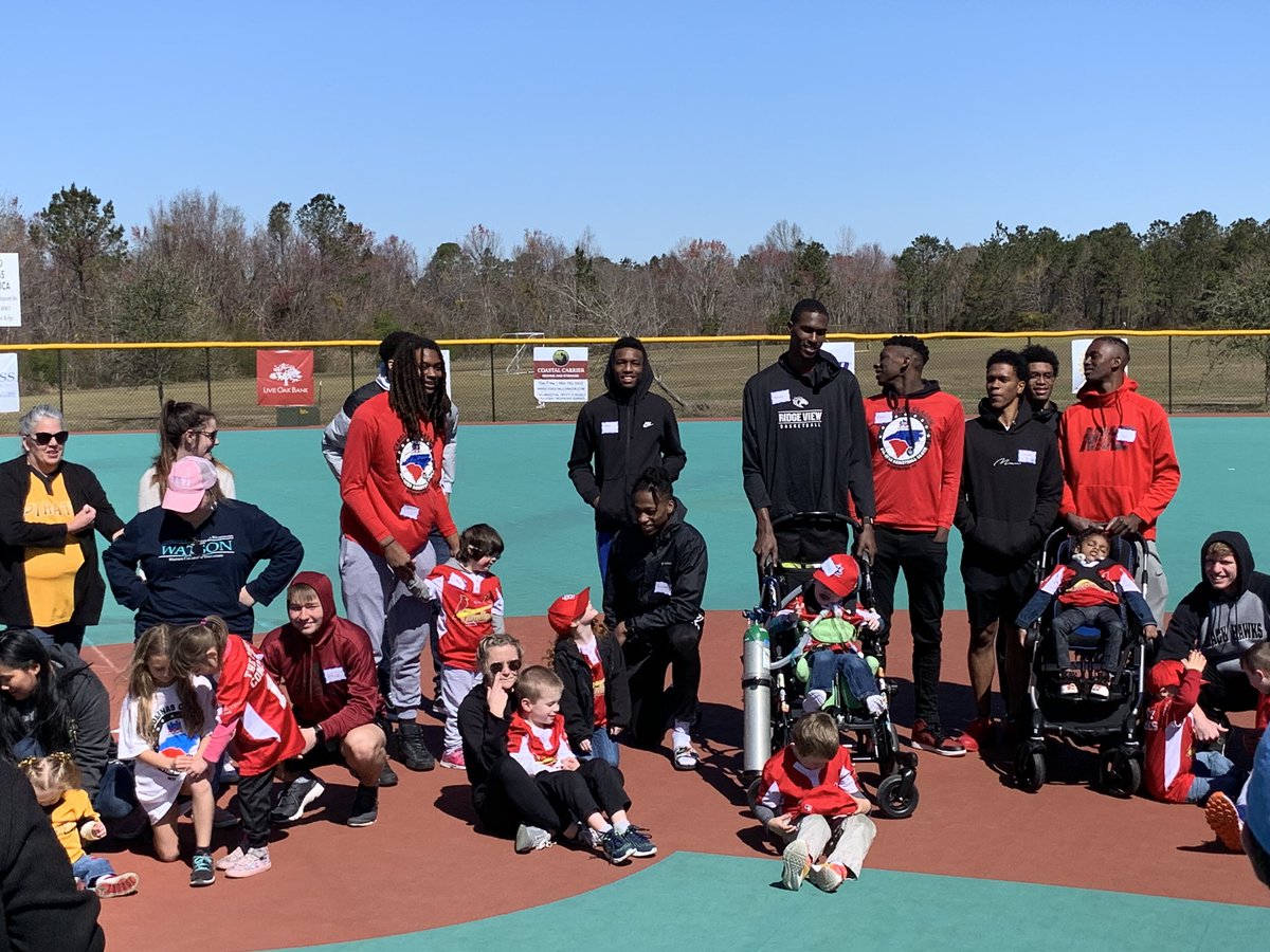 BlueEagleAD tweet media