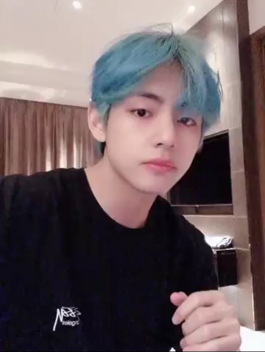 vangstaetae's tweet photo. angels do exist thanks to kim taehyung https://t.co/MEtHFXyfWL