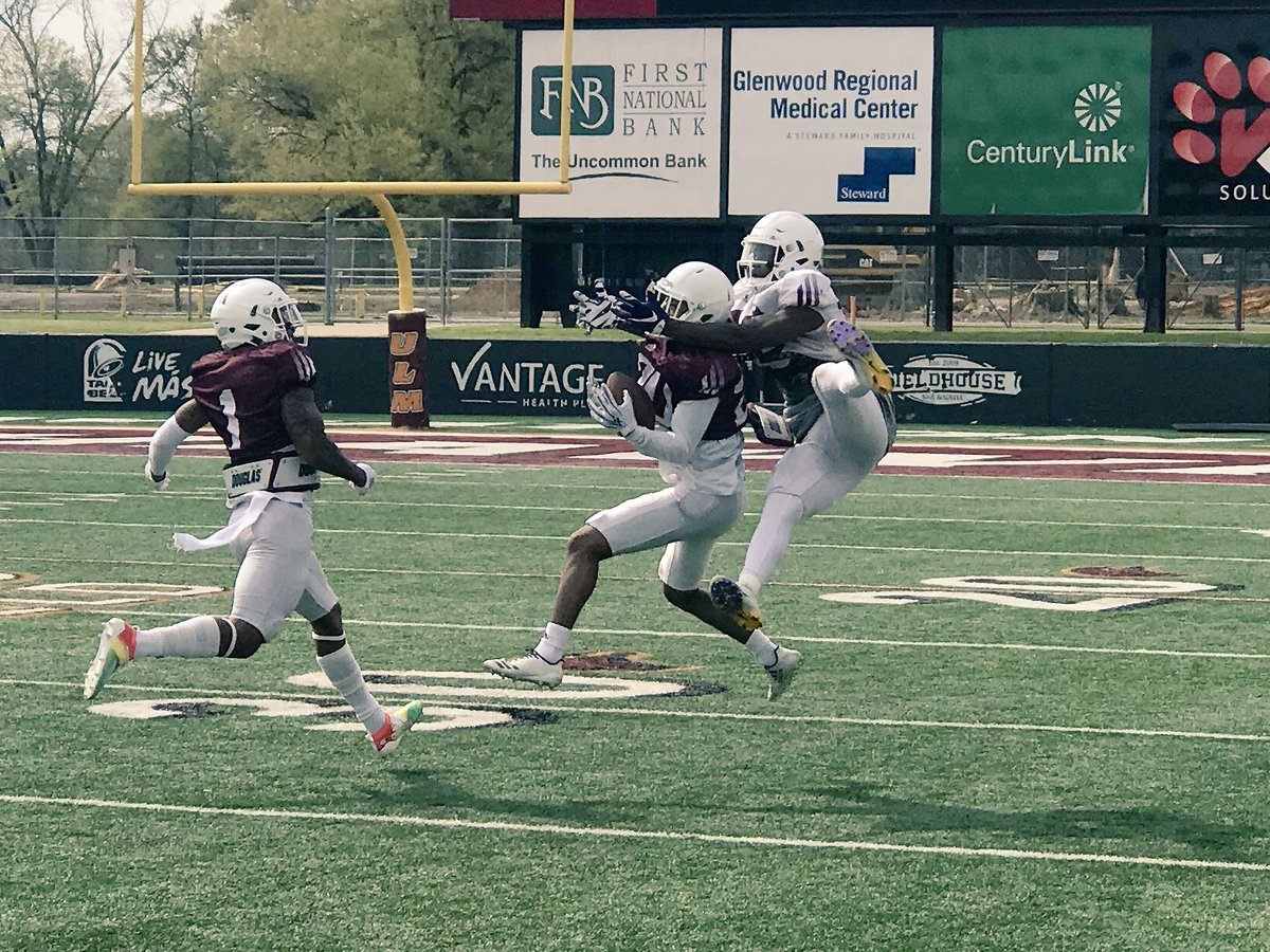 dialcole13's tweet photo. Nice INT Bunny #SpringPractice2K19 https://t.co/xZfgNKW9B5