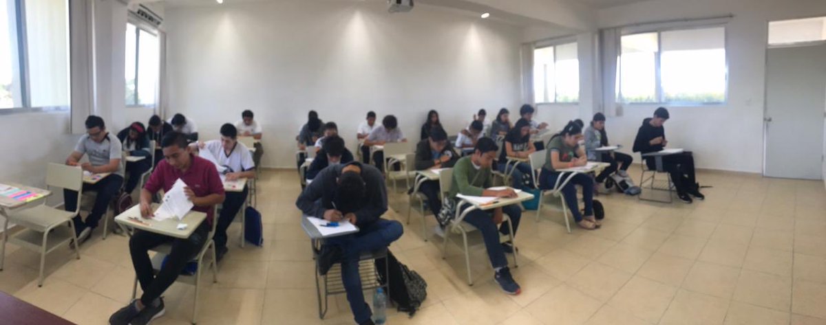 unimodelo_ch's tweet photo. #AlMomento Se lleva a cabo el 2do. examen de eliminación de la Olimpiadas de Matemáticas 2019 en las aulas de la Preparatoria Escuela Modelo #Chetumal Participan 6 alumnos de nuestra institución adiciónales a otros 4 que ya están en la siguiente etapa 😉👍🏼
#SéModelo #PrepaModelo https://t.co/EVW6vmyxG0