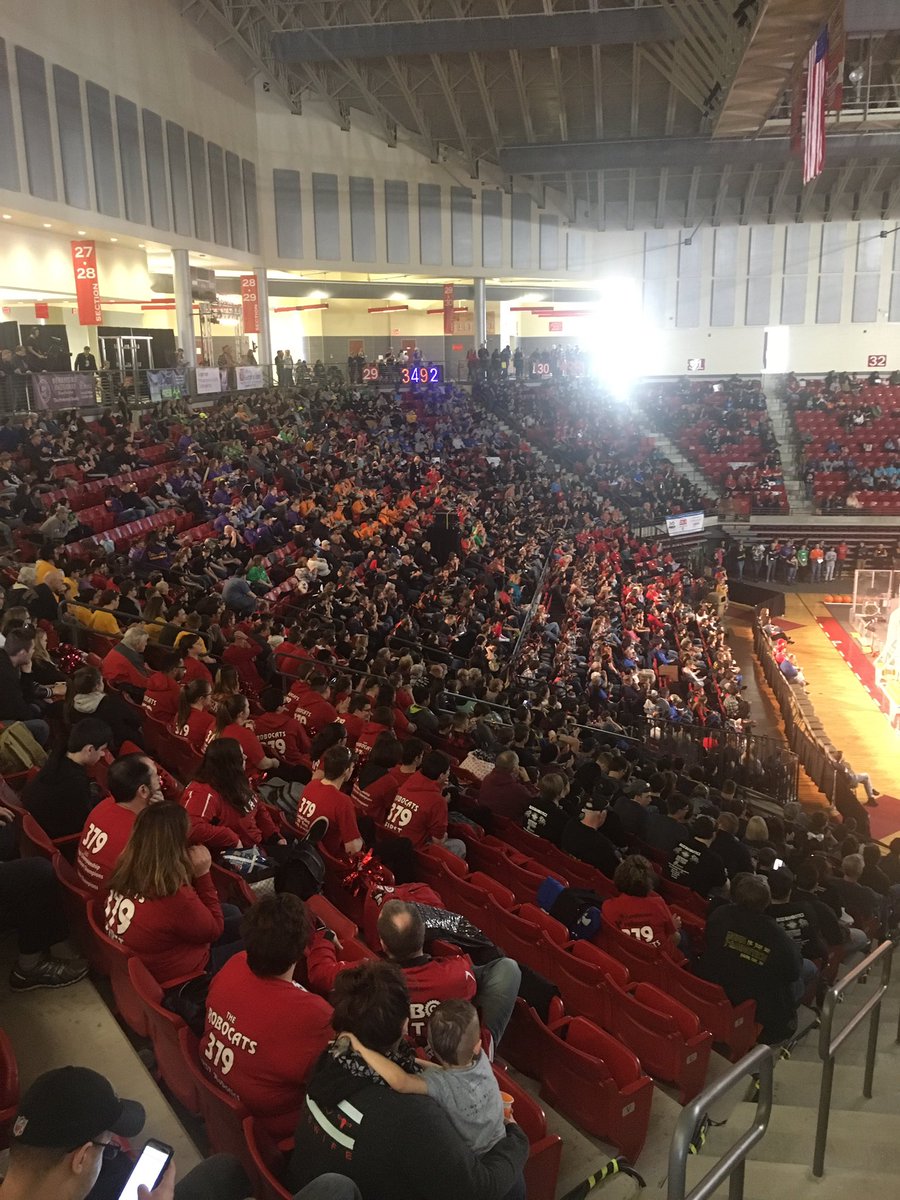 ConvoCenterCalU's tweet photo. It’s a packed house for the alliance meeting! #BotsSeason #omgrobots #PghFIRST https://t.co/POdexbDvsR