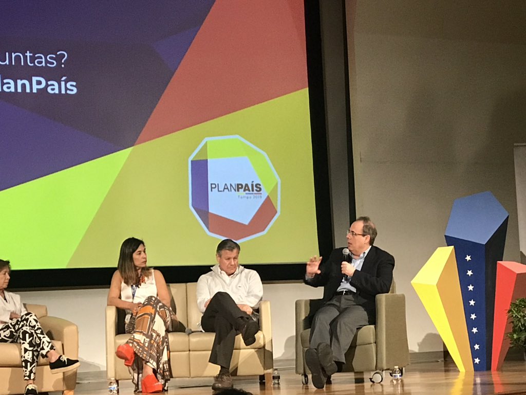capaz_gente's tweet photo. “PDVSA prácticamente ha desaparecido” ...Muy difícil recuperar la industria de petróleo en Venezuela. Joint Ventures / Inversion privada y reestructuración es necesario @fmonaldi  #gentecapaz #PlanPais2019 #YoSoyCatalizador https://t.co/FEP2Tg9f3E