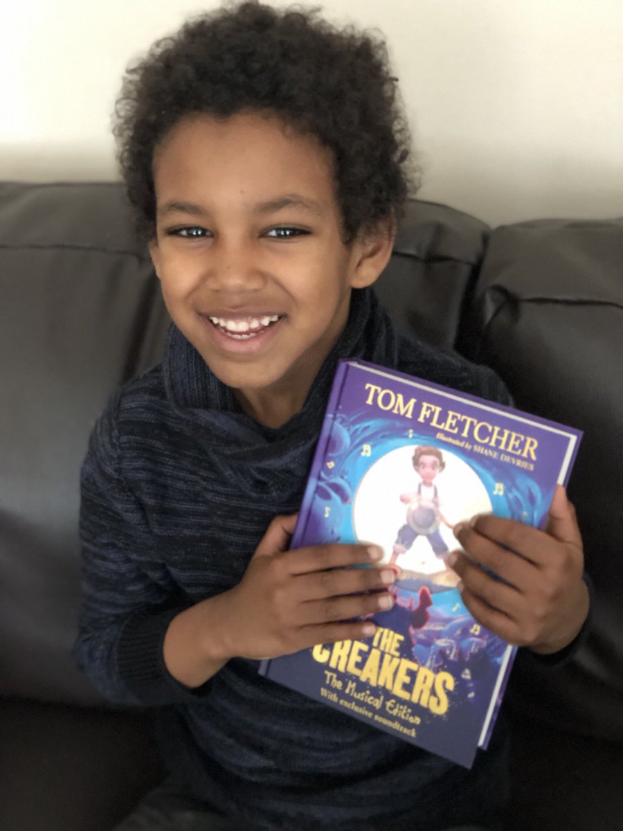 Bambinaty's tweet photo. @TomFletcher My 5 years old (Lucas) ask me for the book 30 minutes ago, now he is very excited about read the book 😁 https://t.co/q1UXJ5yT83