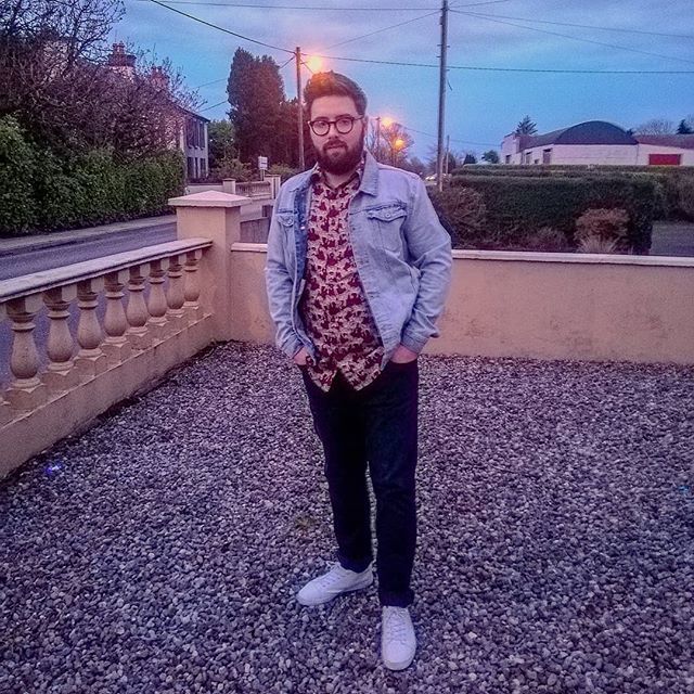 Dapperdavecash's tweet photo. Casual OOTD for a relaxed date night
Denim jacket and shirt: @primark
Jeans: Flintoff for @jacamouk
Trainers: @asos
.
.
.
.
#dapperdavecash #dapperdavestyle #maleblogger #corkblogger #dublinbloggers #irishblogger #ukblogger #fashionbloggersuk #beautifulm… https://t.co/7TkJYI20O1 https://t.co/Ue8rLPD2cU