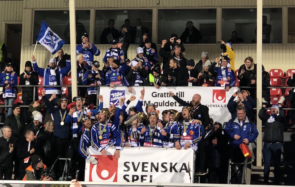 Magisk dag, magisk förening!
Detta är starten på en ny storhetstid både på senior och juniorsidan.
Tack för upplevelsen! 🏆 #svbandy