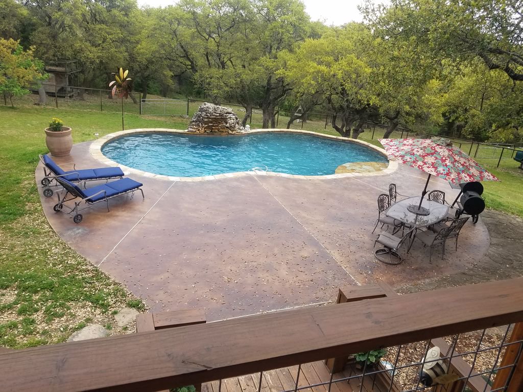 EasyPools's tweet image. Just finished this pool inspection for the buyer of this house. Who wouldn&apos;t want to come home to this everyday!?!? Looks like a slam dunk closing to me!