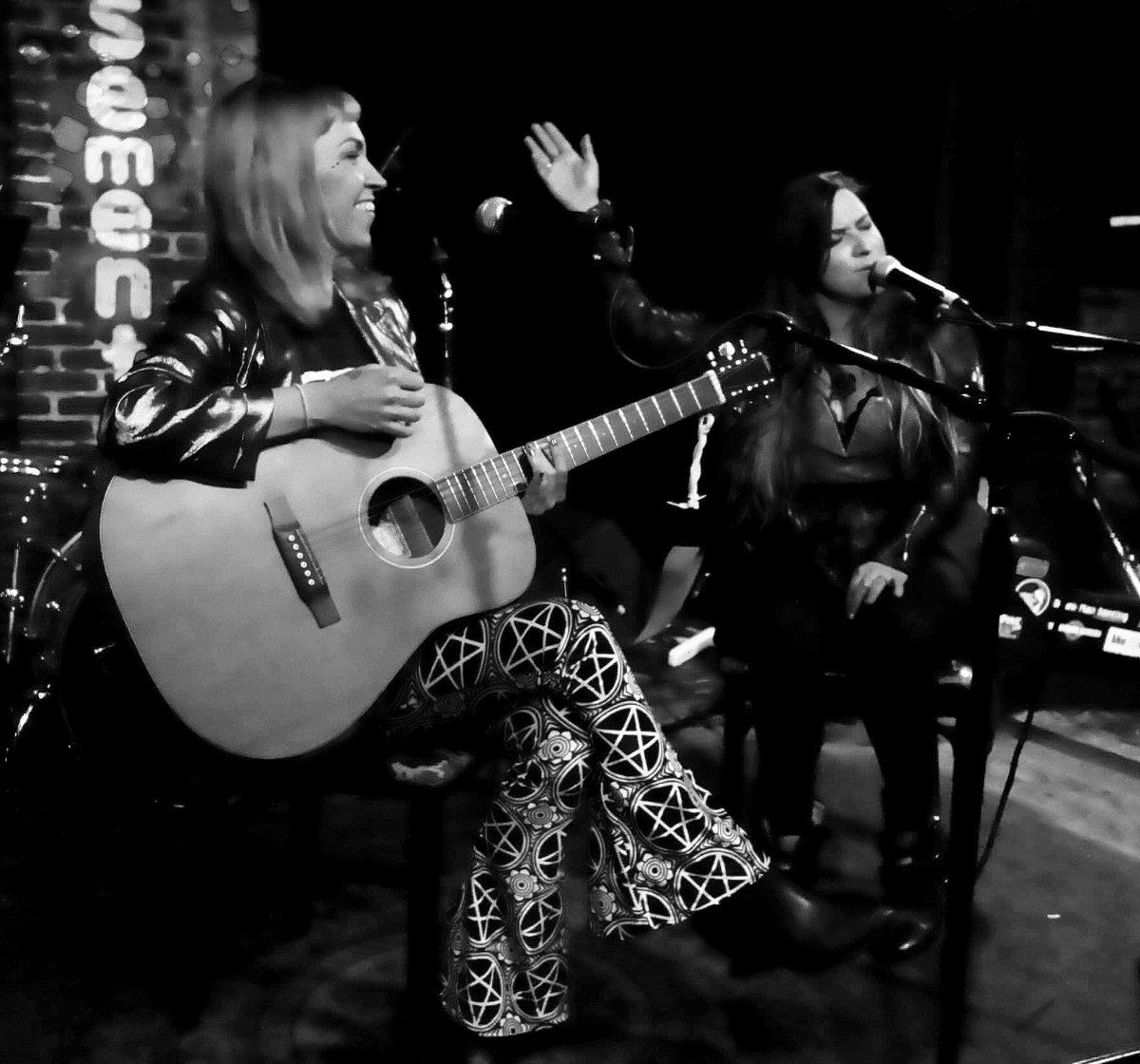 bp_three's tweet photo. @PuddleJones @TheDeadDeads @tishimon @MMTortuga @jonathonjircit1 @SottileGina @Little_Alyssum @AlamoDeadXX @KenRush23 @BetsyJRocks @XanaduDead @tciyt @IAmADracula Duet #MetaNight & #HellaDeadSaturday ๐ฝ๐น #MetaDead #HellaDead #thedeaddeads @Silk_Liwoch @phlegm420 @DragonsRoseRed @jesterjames93 @myoung968 @karmasugarplum @imissguinness @MatthewRyan15 @Zombie_hunter73 @danettewill @xxtakeiteasyj @Moustachedead @Eragondead1124 @chakno667 https://t.co/cN9abCFw1h