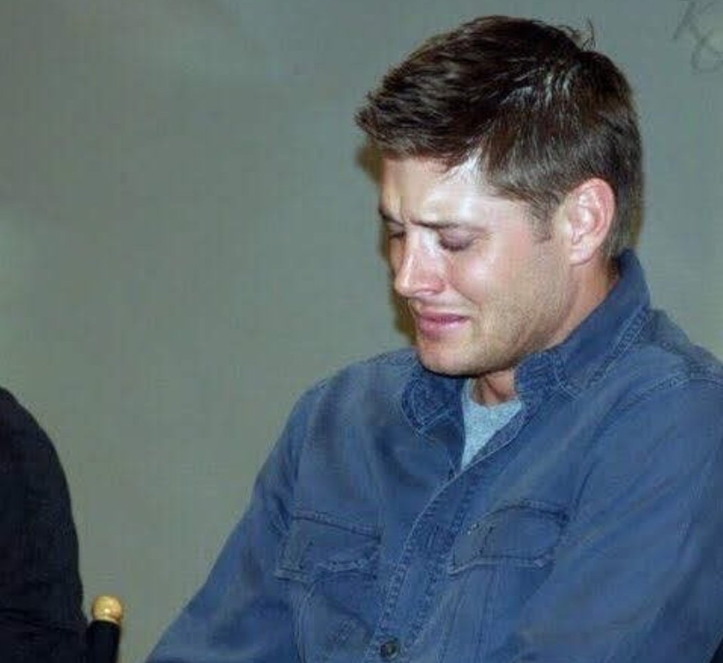 PraHunters's tweet photo. Eu ainda não estou acreditando que a nossa amada #supernatural vai chegar ao fim na sua 15°TEMPORADA.

#SaveSPN #savesupernatural https://t.co/xqs7wpUvQk