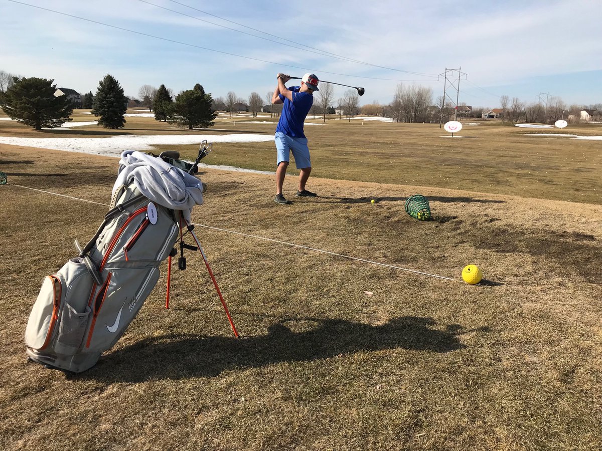 Nice day. Shorts an option at Oak Marsh Golf Course driving range. ⁦<a href="/kare11/">KARE 11</a>⁩