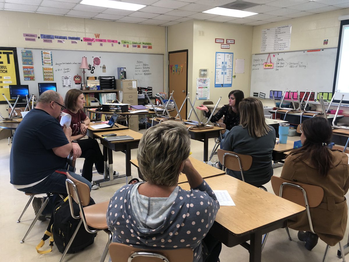 SFE_TP2B's tweet photo. Great talks about Math RTI and the importance of vertical collaboration!  #fillingthegaps #workingonageappropriateskills #SFEisTHEplacetobe https://t.co/wxLn2tF9IE