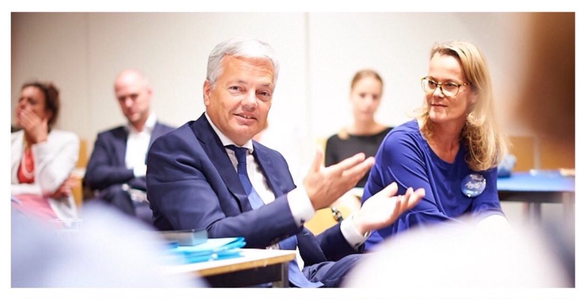 apans72's tweet photo. 📢-ÉLECTIONS- 🗳
Fière de porter les valeurs libérales pour les élections de ce 26 mai.
My lucky number🍀le7️⃣sur la liste fédérale emmenée par @dreynders et @Sophie_Wilmes
@MR_officiel ✅ contactez moi 👉🏻amelie@mr1200.be
#ensemblefaisonsplus #mr2019 https://t.co/hkHNLHz8pE