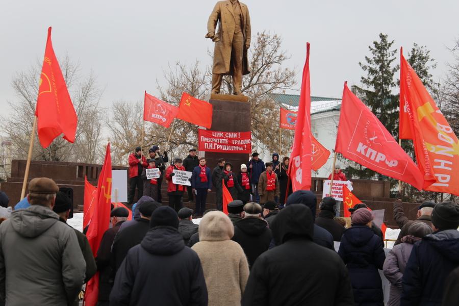 kprf's tweet image. #Мордовия. Протест в форме «благодарности» kprf.ru/actions/kprf/1… #КПРФ #Саранск #ВсероссийскаяАкцияПротеста