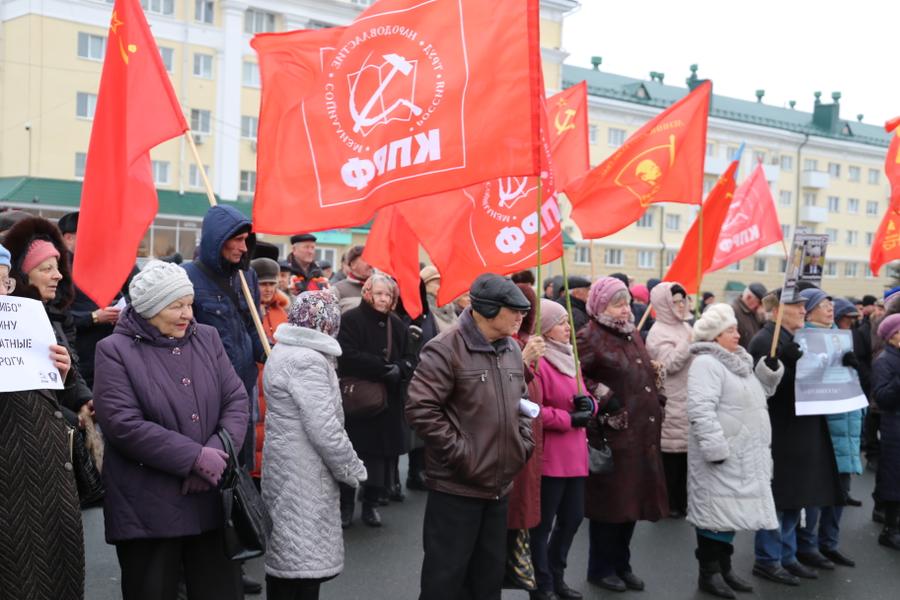 kprf's tweet image. #Мордовия. Протест в форме «благодарности» kprf.ru/actions/kprf/1… #КПРФ #Саранск #ВсероссийскаяАкцияПротеста