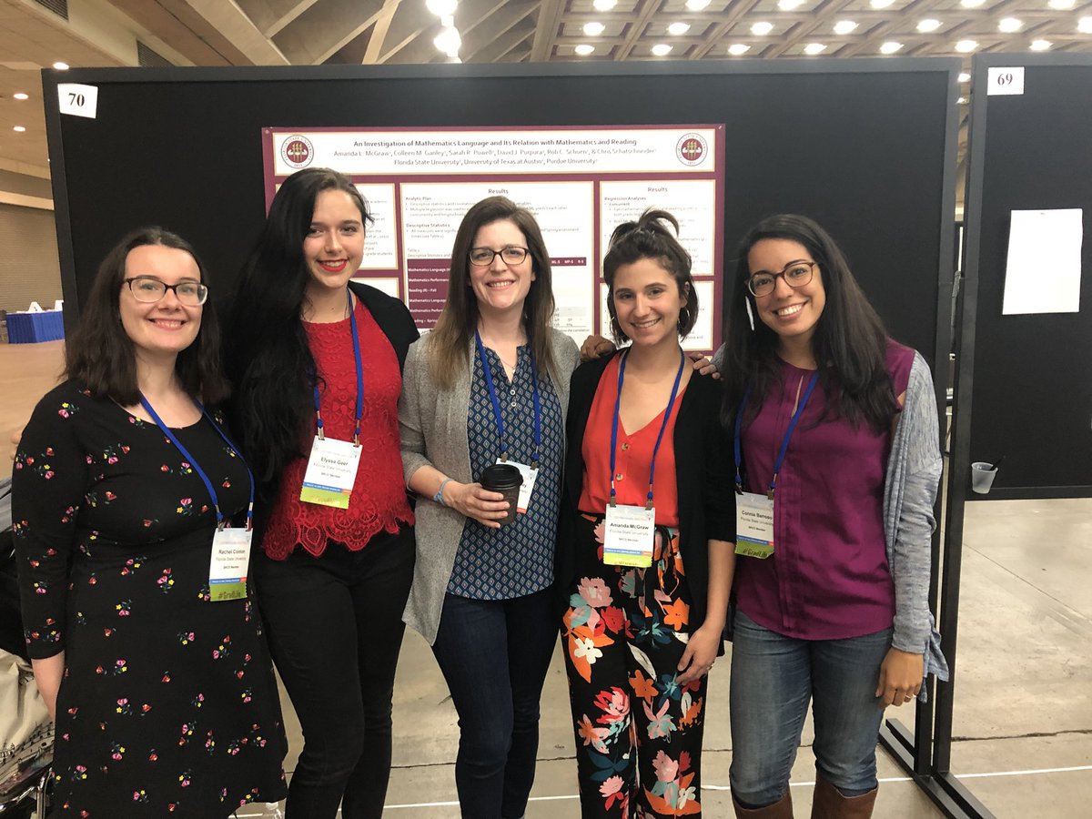 Loved having all my grad students at SRCD and seeing them share their work! 😍🤓 <a href="/AmandaLeeMcGraw/">Amanda Lee McGraw</a> <a href="/cbg131/">Connie Barroso</a> <a href="/GeerPsych/">Elyssa A. Geer, Ph.D.</a> @RachelConlon93