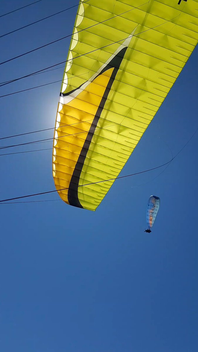 FlightActive's tweet image. #Paragliding blue skies #outdoors #flying