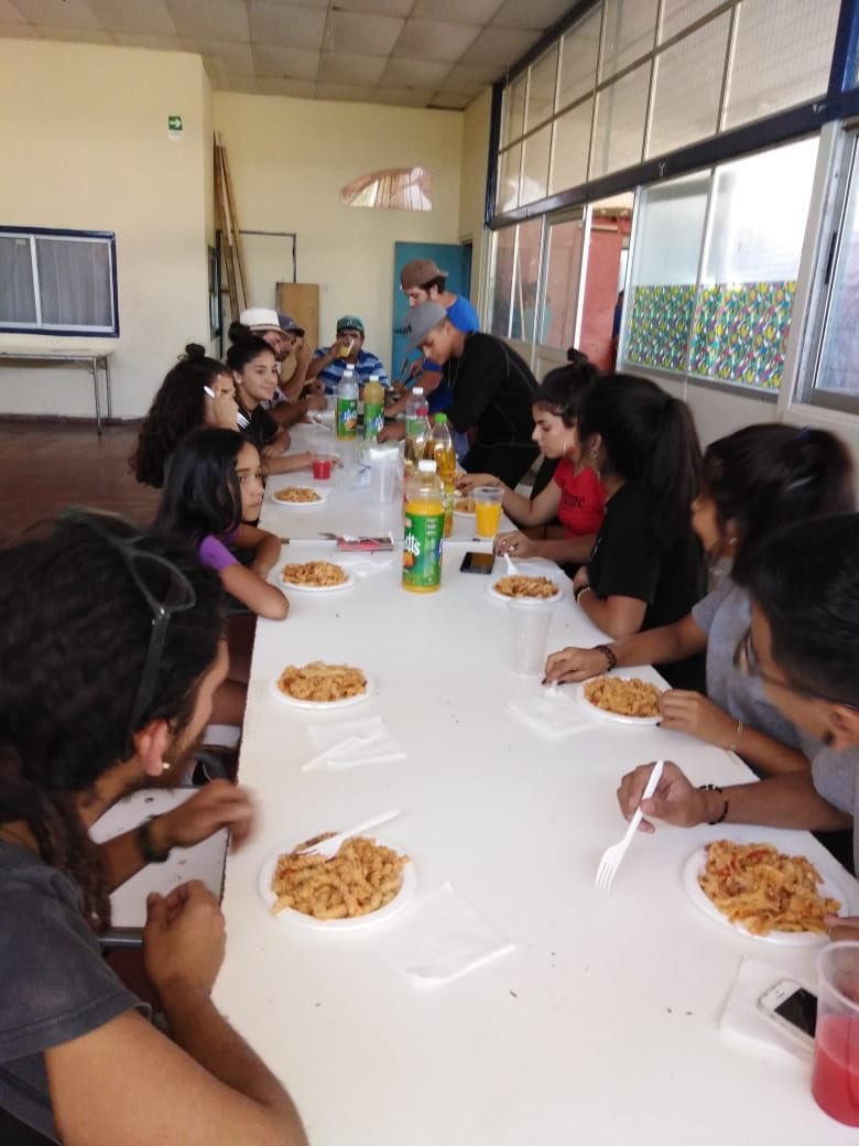 mpdpsicocirco's tweet image. Por estos momentos e historias, nuestra estrategia es el Circo 
#CircoSocial #Circopolis