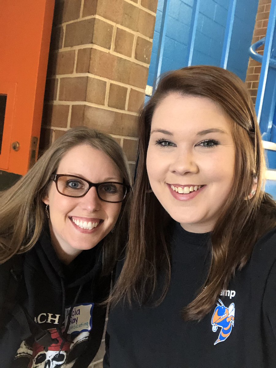 iteachinroom204's tweet photo. Day maker! Any day that I see @iluveducating is a GREAT day! 🙌🏻 Who would’ve imagined that in the last 7 or 8 years, we would go from me watching your sweet B in the afternoons to doing stuff like THIS together?! #EdCampLCS #EDUhero #amazing ❤️ https://t.co/2U8IrhNAjO