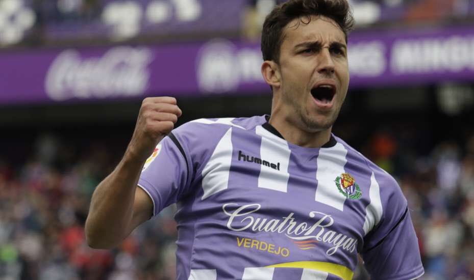 👏🏻💜 ¡Enhorabuena a Mata por su debut con la selección española!

#pucela #RealValladolid