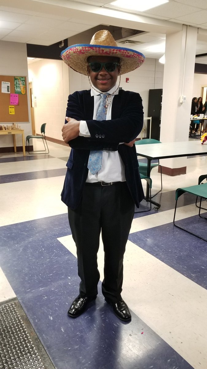 WaltonWorldCCPS's tweet photo. Having a blast at the Maggie Walker GSMUN22! #mcmsWeRoar #ccpshss @Lynnebland @Davidaltizer9 @studentssmiling @KellyBurleson5 https://t.co/JjsPUc3Alp
