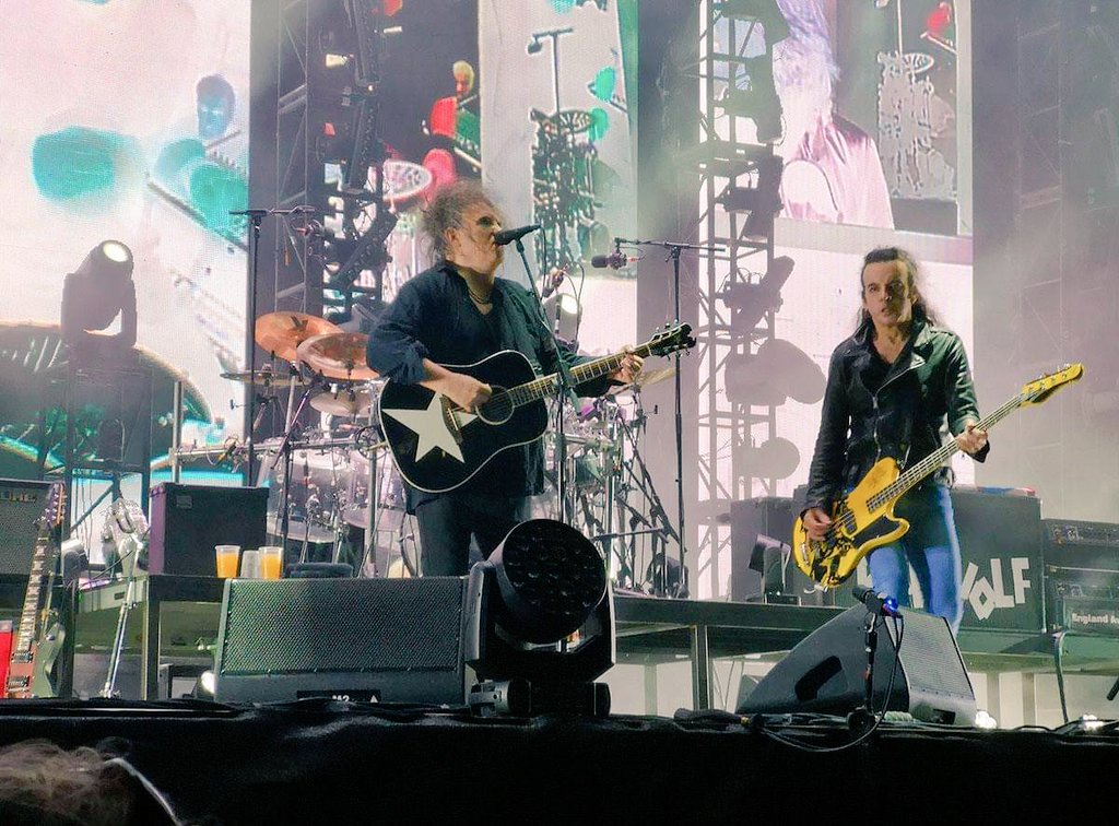 lucypeta's tweet photo. Seeing The Cure Iive in Cape Town was everything and more. A night I won't forget. https://t.co/8j4KIM14Vq