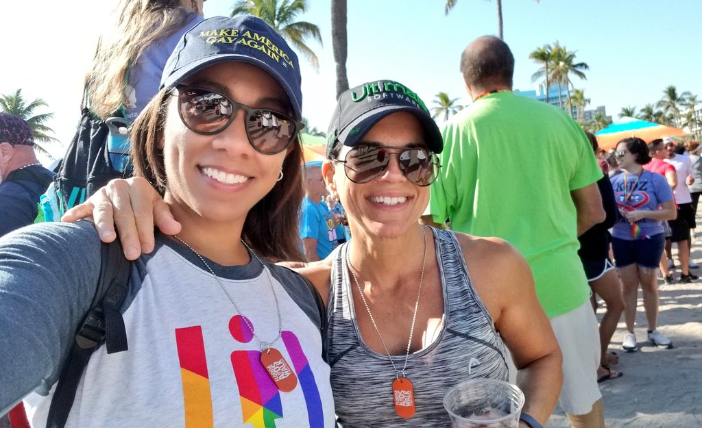 phillys26's tweet photo. Beautiful day for @FloridaAIDSwalk #FAW2019 ππππ§‘πβ€π #UltiPride https://t.co/L1TtSAh2N2